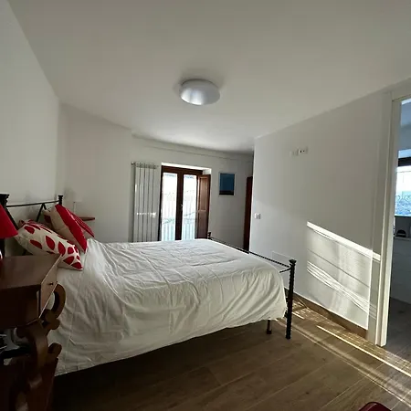 Red Cottage-campo Felice Holiday home