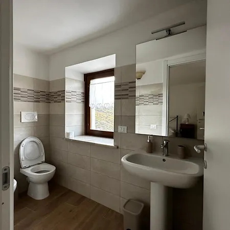 Red Cottage-campo Felice Holiday home